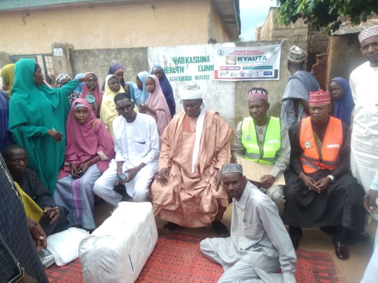 FREE TREATED MOSQUITO NETS OFFICIALLY LAUNCHED IN GWARZO LGA. Distribution of Mosquitoes nets