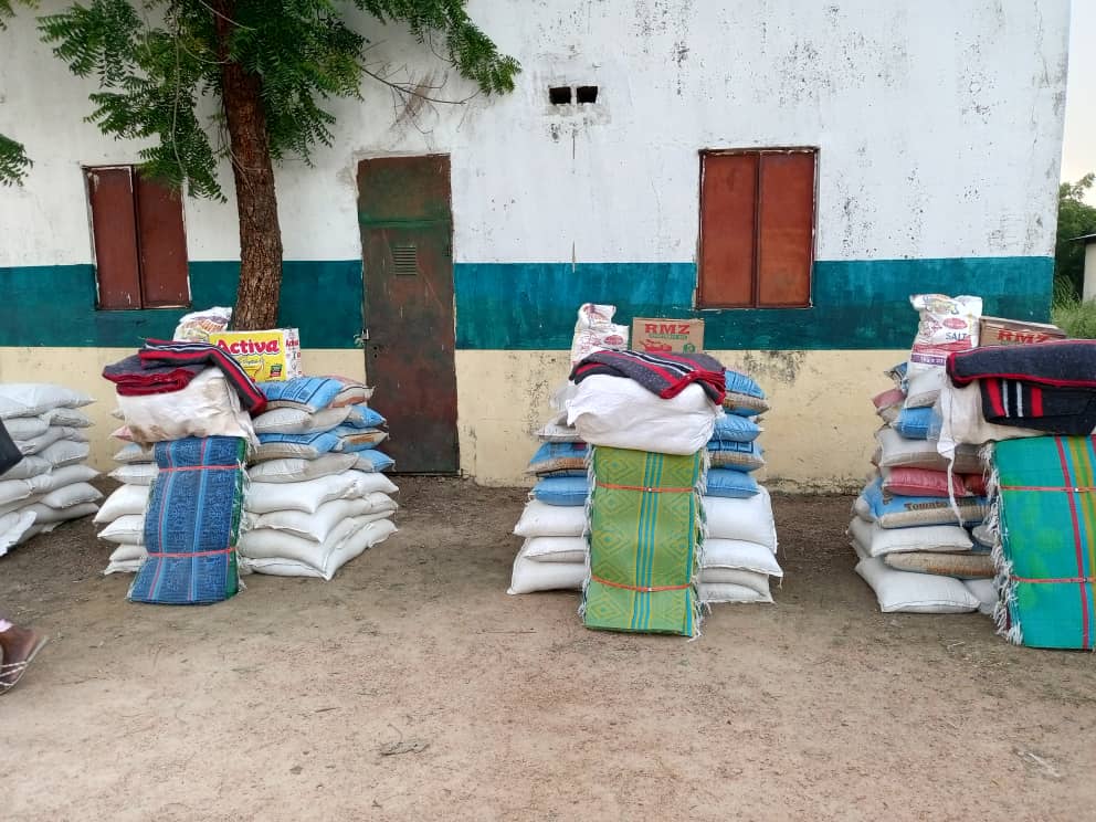 Windstorm: Kano, NEMA distribute relief items to 494 households Foods