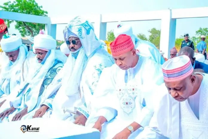 Gov Emir,and other dignitaries at prayer ground