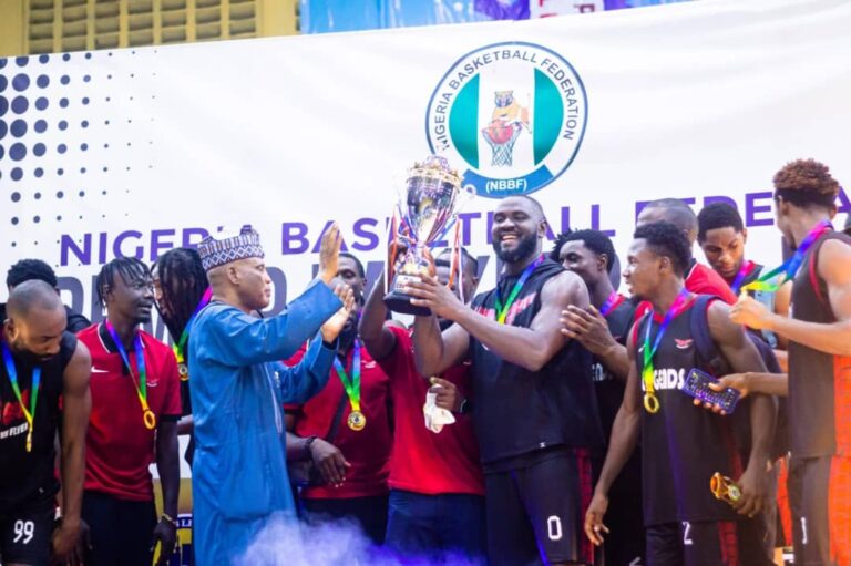 OYEDEJI HAILS LAGOS LEGENDS Olumide Oyedeji, praised Lagos Legends
